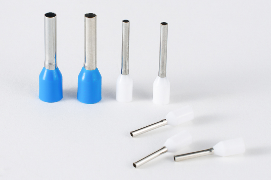 Insulated Easy Entry Cord End Terminal (Produce By Inject Machine)
