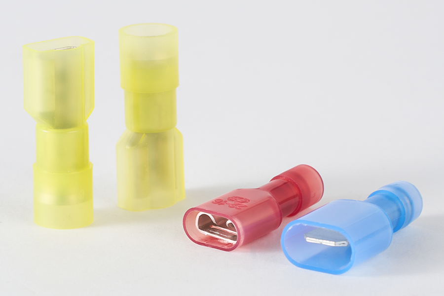 Double Crimp Nylon Fully Insulated Female Disconnector