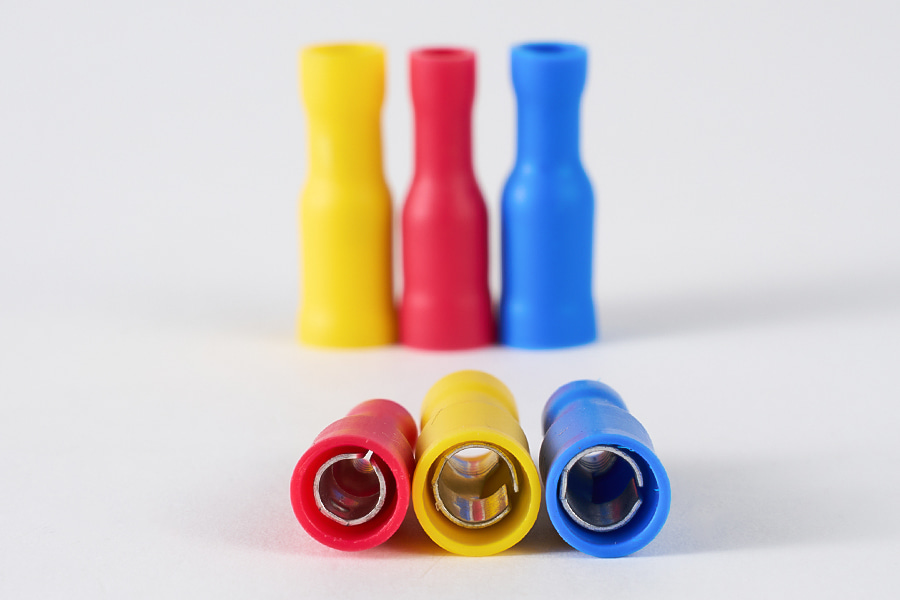 Vinyl Fully Insulated Bullet Female Disconnector