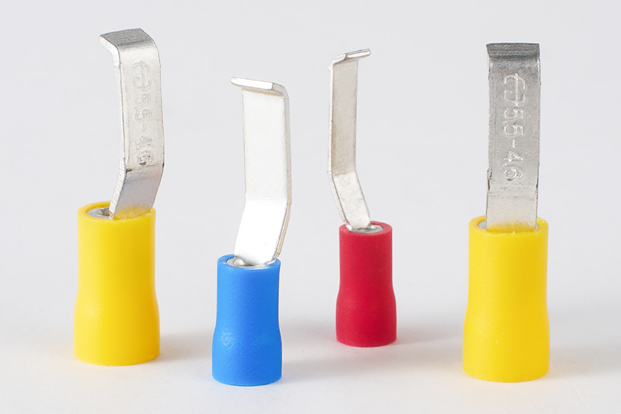 Double Crimp Vinyl Insulated Lipped Blade Terminal