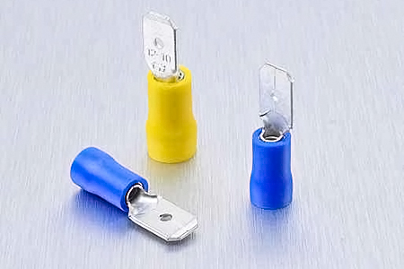 Double Crimp Vinyl Insulated Male Terminal