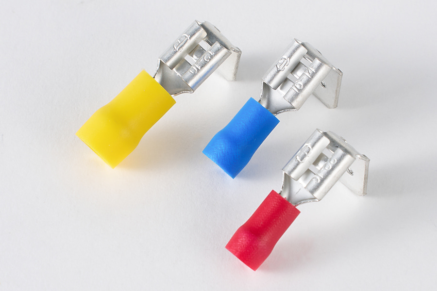 Double Crimp Vinyl Insulated Piggy Back Disconnector